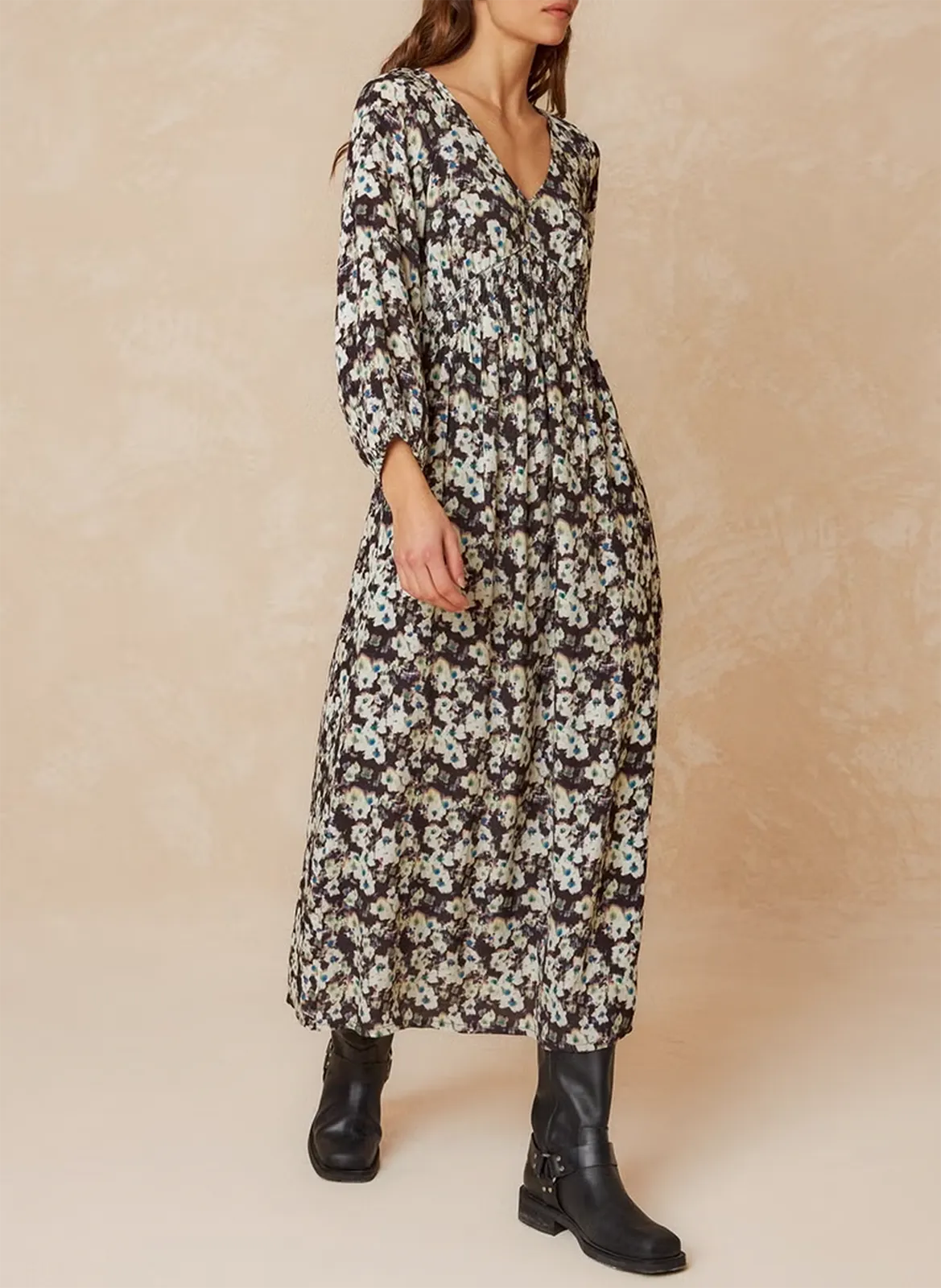 INDI & COLD Robe longue col V imprimée en negro