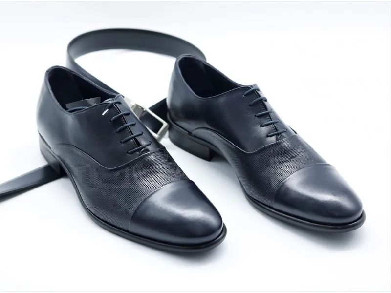 ZAPATO DE CEREMONIA 52106 TUBOLARI EN COLOR MARINO, NEGRO O CHAROL BÁLTICO