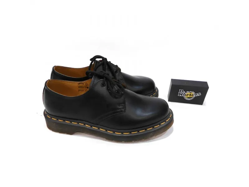 ZAPATO DR MARTENS 1461 SMOOTH EN COLOR NEGRO O BURDEOS